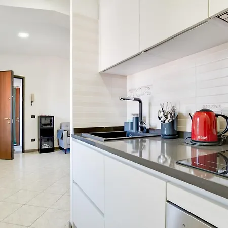 City Center Apartment *