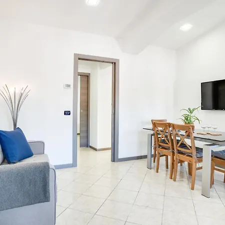 Apartment City Center Como
